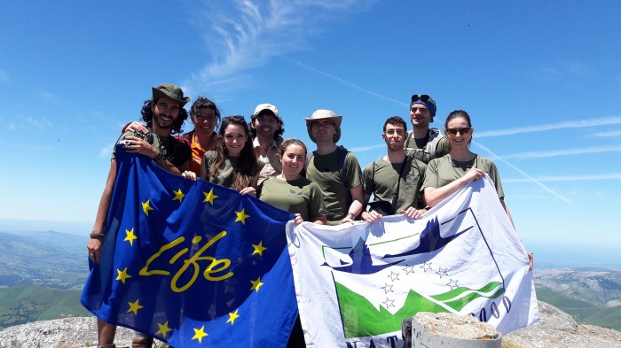 Universitarios de Ávila se empapan de medio ambiente en Cantabria de la mano de FNYH Estudiantes en Castro Valnera