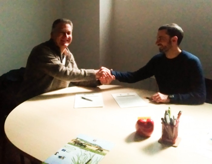 Todos con el medioambiente, nuevo convenio con Fundación Acorde Acto de firma del convenio entre Fundación Acorde y FNYH