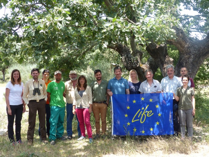 Las Fincas del Club visitadas por la Comisión Europea El equipo de FNYH, ATN y de USAL con el monitor LIFE